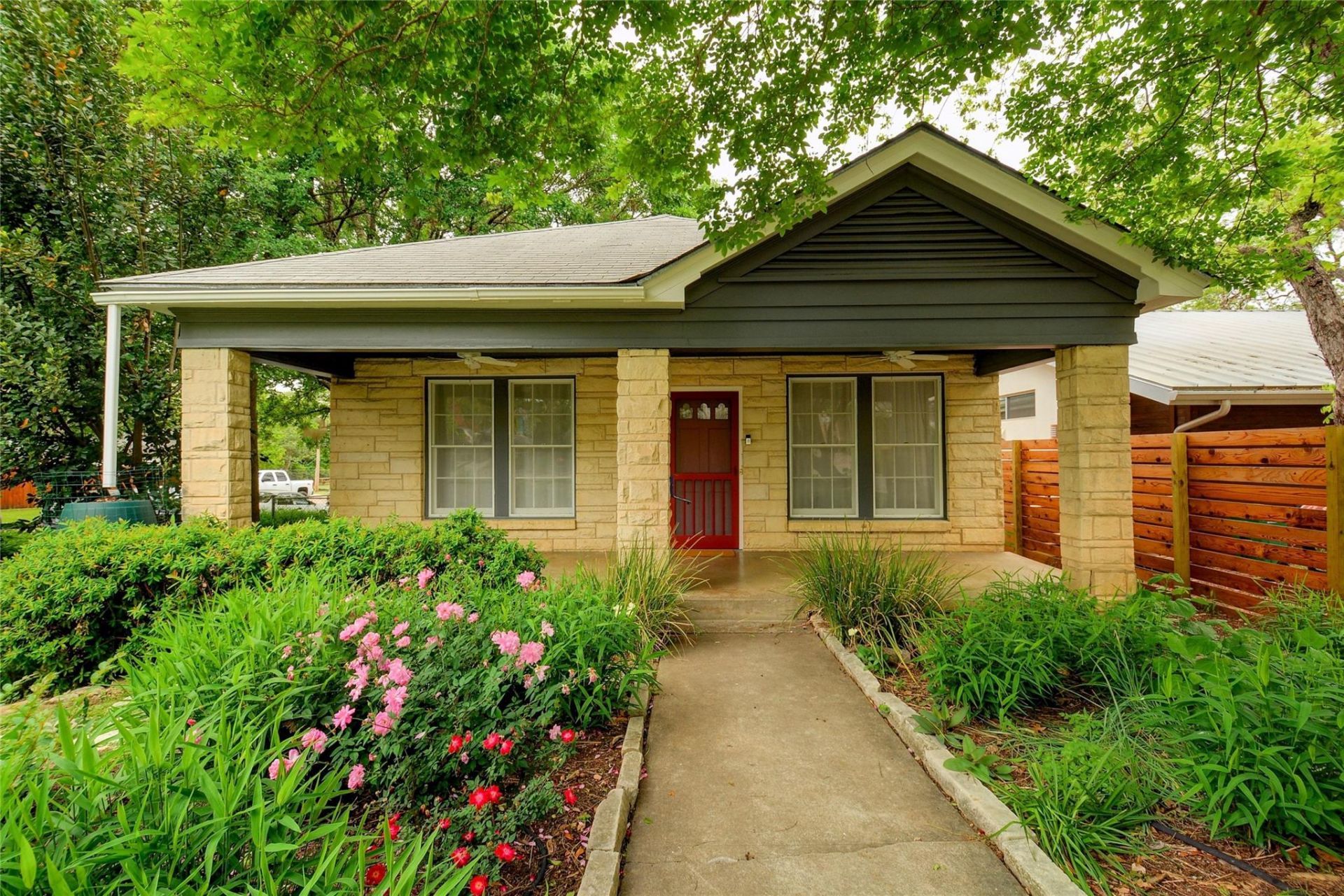 1610 Eva St, Austin, TX 78704 Main Photo