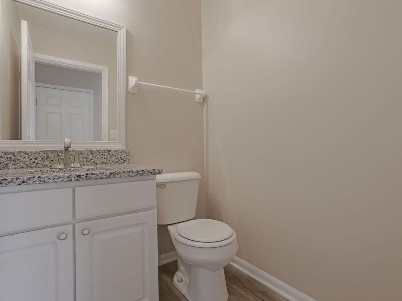 1083 Shady Lake Drive , Columbus, OH 43228 Photo 14