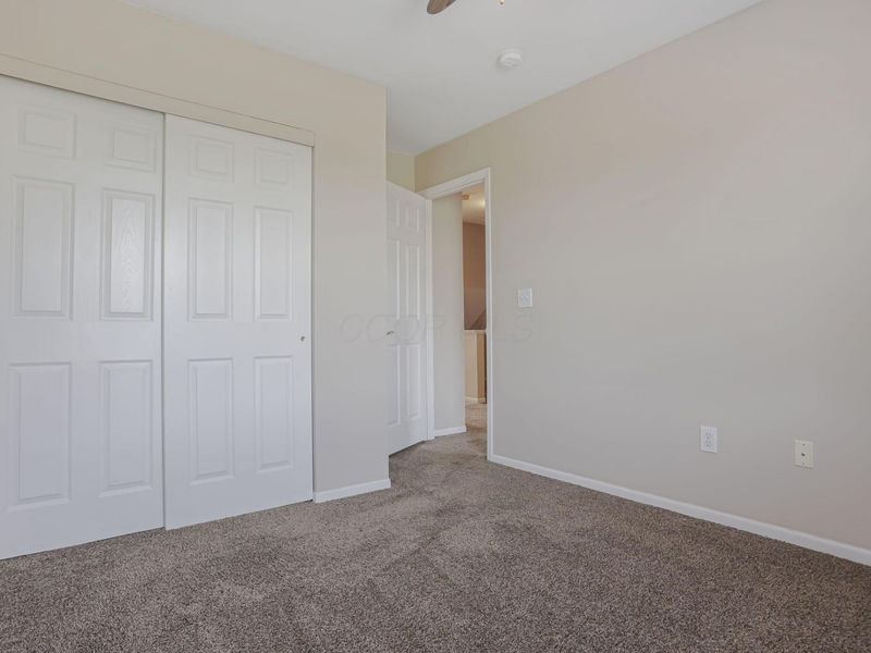 1083 Shady Lake Drive , Columbus, OH 43228 Photo 22