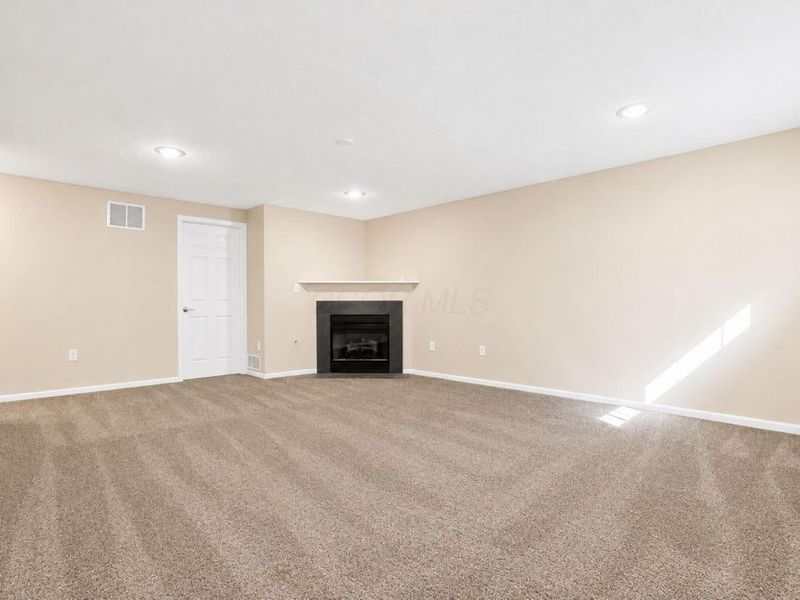 1083 Shady Lake Drive , Columbus, OH 43228 Photo 26