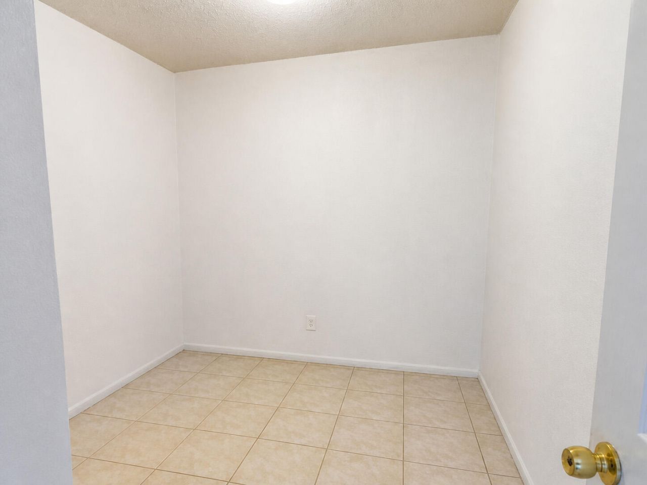 7260 Woodmont Terrace, Unit 203, Tamarac, FL 33321 Photo