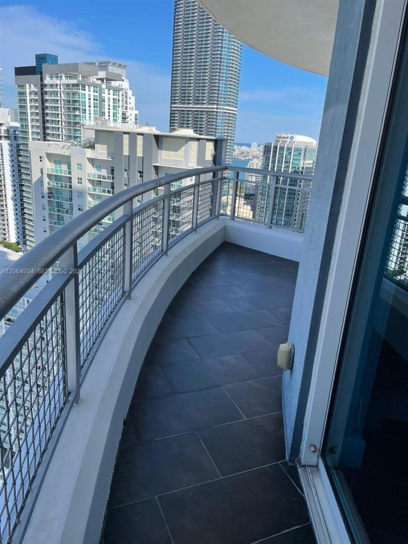 60 SW 13th St , Unit 3426, Miami, FL 33130 Photo