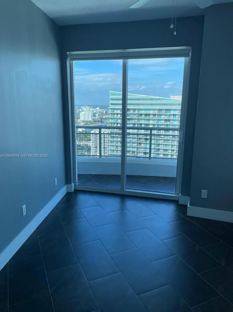 60 SW 13th St , Unit 3426, Miami, FL 33130 Photo
