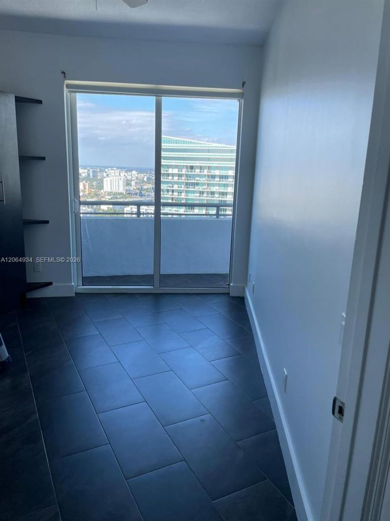 60 SW 13th St , Unit 3426, Miami, FL 33130 Photo