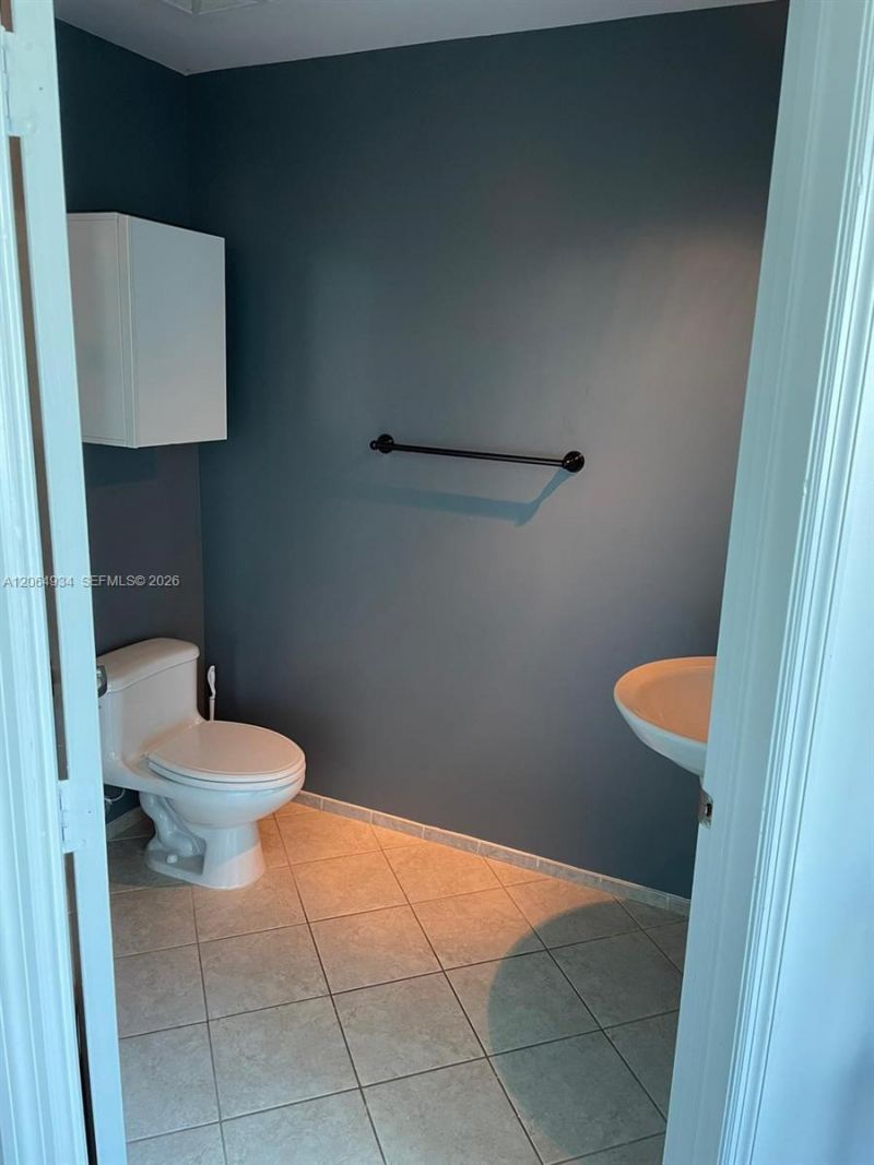 60 SW 13th St , Unit 3426, Miami, FL 33130 Photo