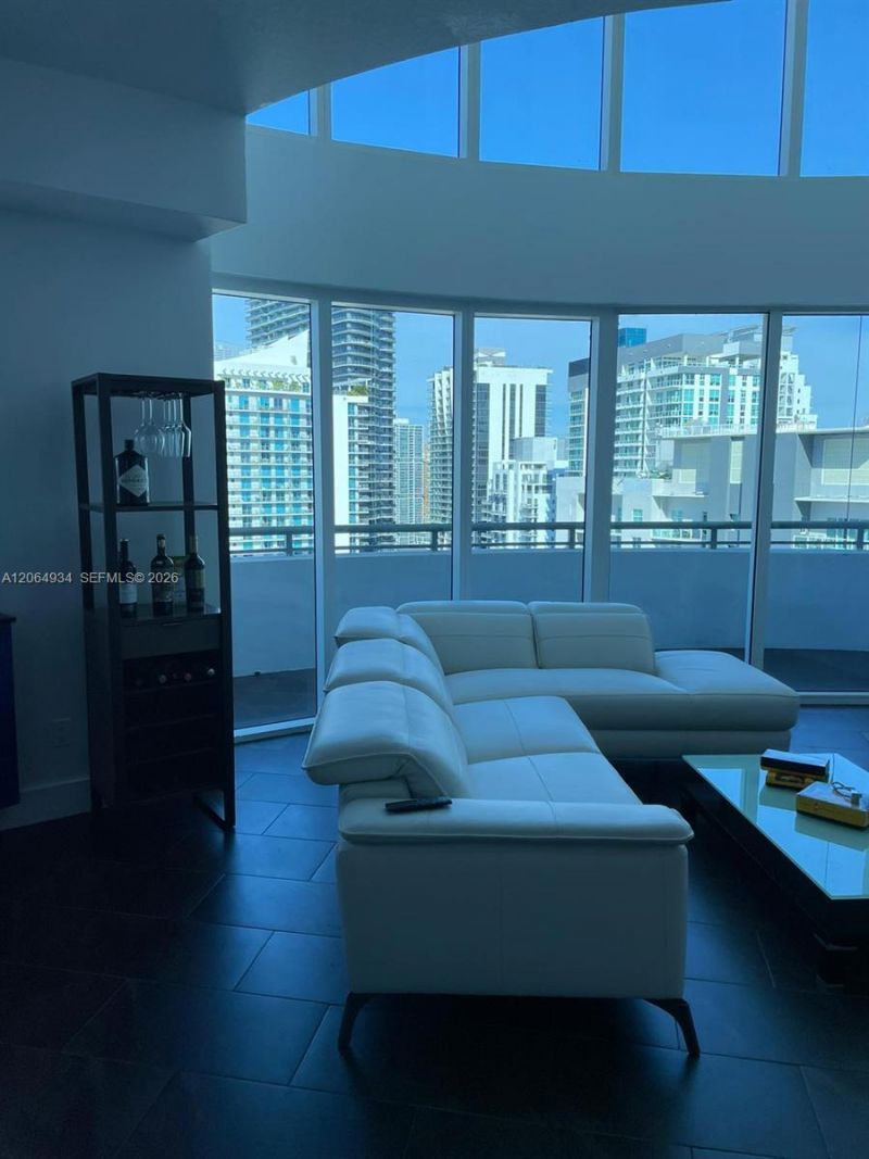 60 SW 13th St , Unit 3426, Miami, FL 33130 Photo