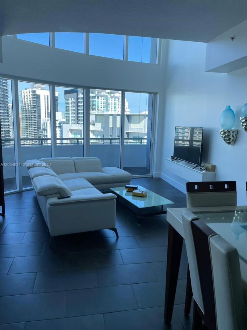 60 SW 13th St , Unit 3426, Miami, FL 33130 Photo
