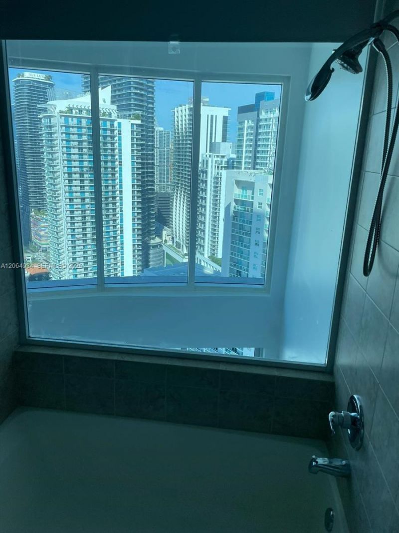 60 SW 13th St , Unit 3426, Miami, FL 33130 Photo