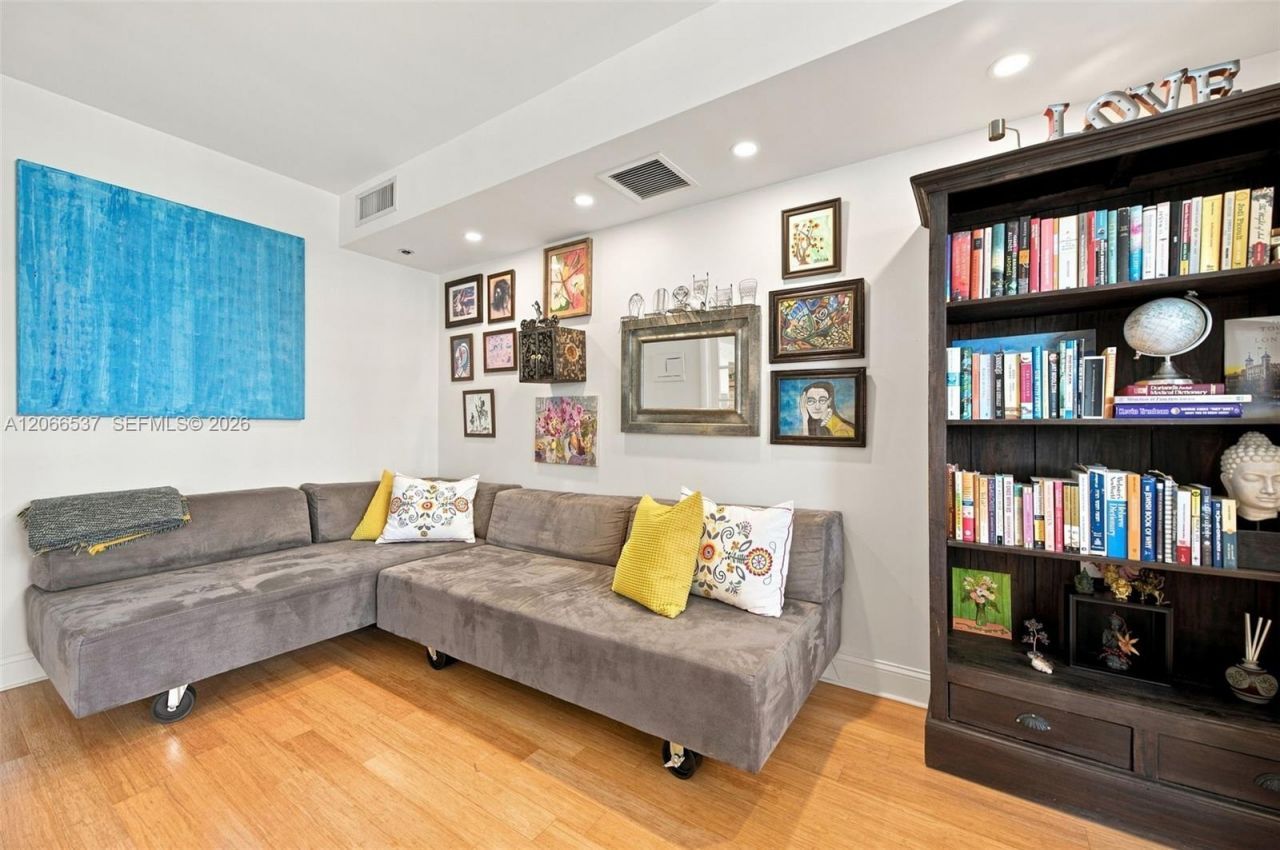 10205 Collins Ave , Unit 206, Bal Harbour, FL 33154 Photo