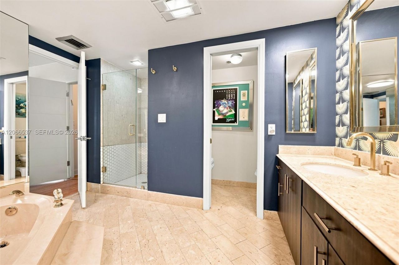 10205 Collins Ave , Unit 206, Bal Harbour, FL 33154 Photo