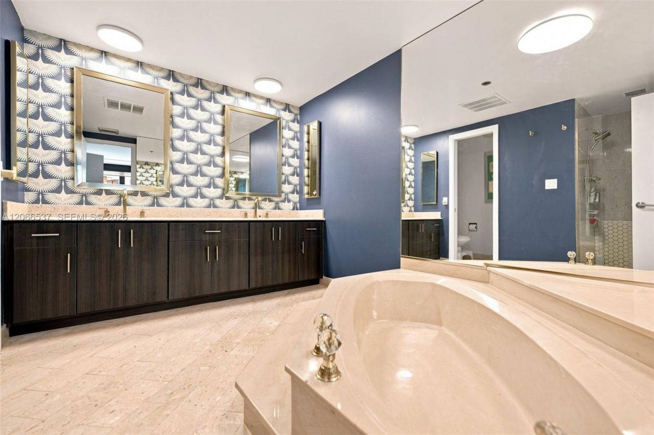 10205 Collins Ave , Unit 206, Bal Harbour, FL 33154 Photo