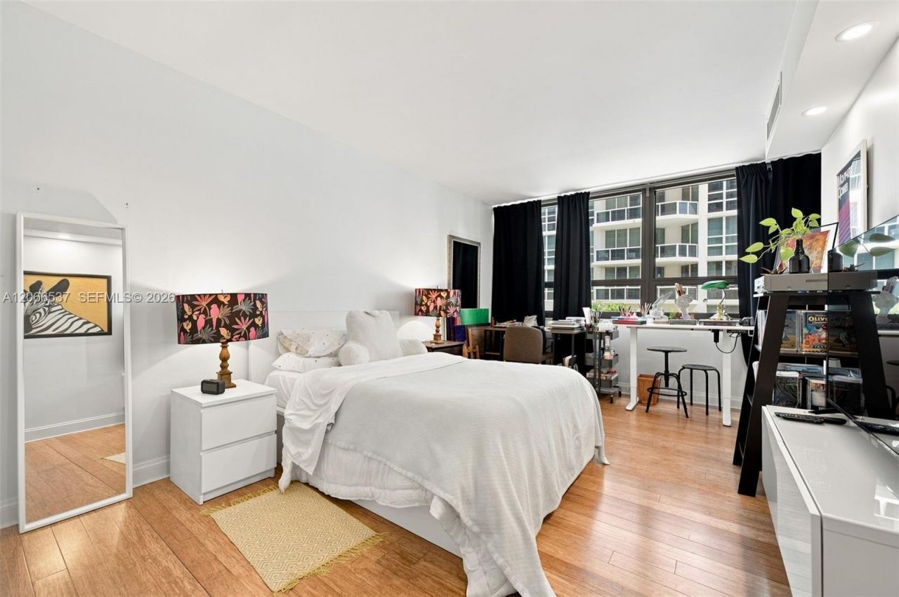 10205 Collins Ave , Unit 206, Bal Harbour, FL 33154 Photo