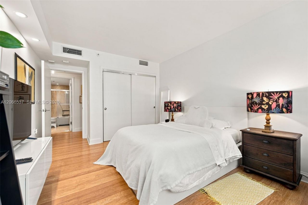 10205 Collins Ave , Unit 206, Bal Harbour, FL 33154 Photo