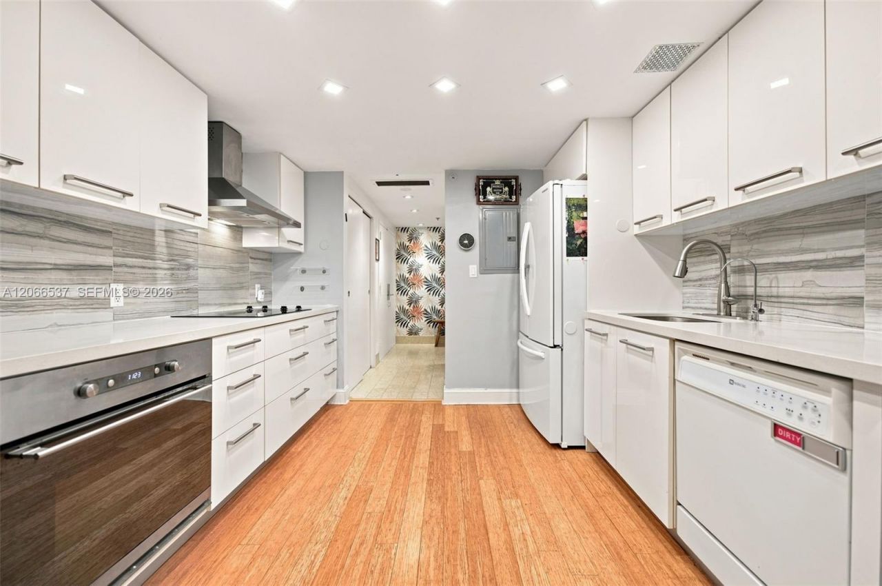 10205 Collins Ave , Unit 206, Bal Harbour, FL 33154 Photo