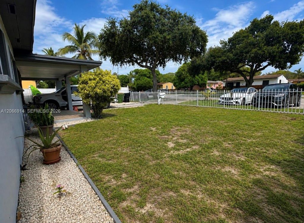 1650 NW 123rd St, North Miami, FL 33167 Photo
