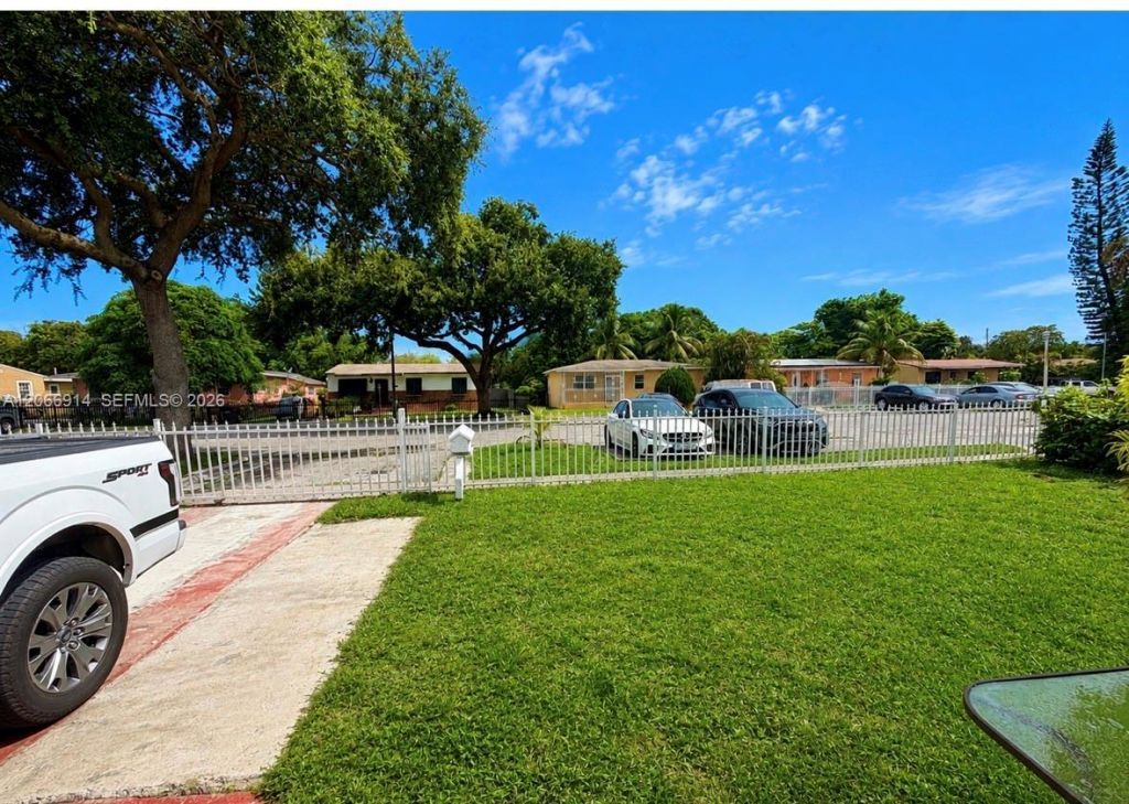 1650 NW 123rd St, North Miami, FL 33167 Photo