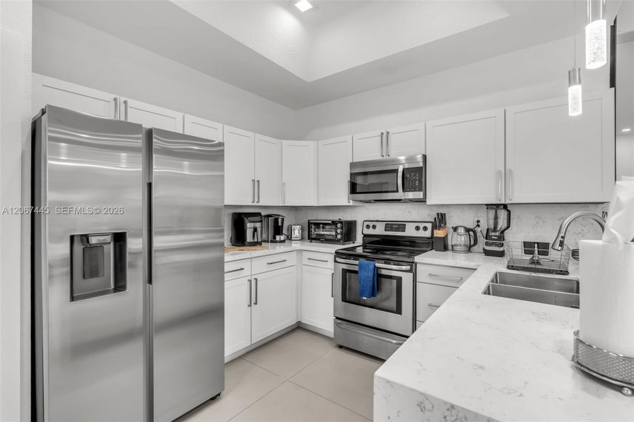 16362 SW 53rd Ter, Miami, FL 33185 Photo