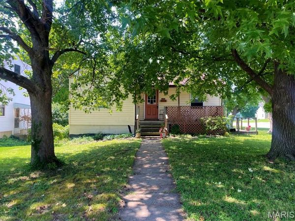 1609 N Cedar Street , Rolla, MO 65401