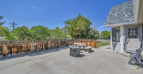 1811 Helman Drive, Gardnerville, NV 89410 Photo