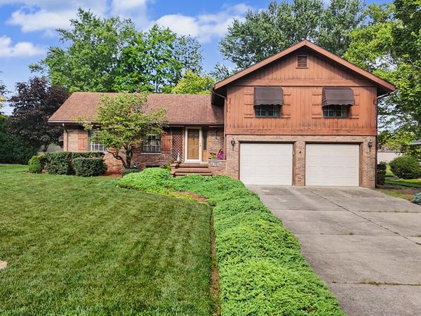 1014 N Clink Boulevard, Crestline, OH 44827