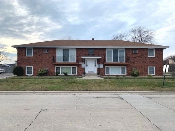 7300 S 78th Avenue , Unit 6, Bridgeview, IL 60455