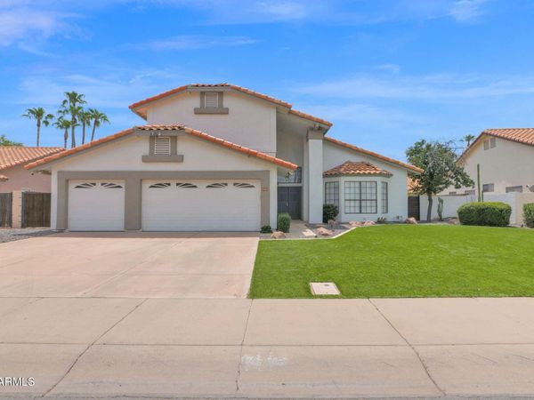 1501 W ANTIQUA Drive, Gilbert, AZ 85233