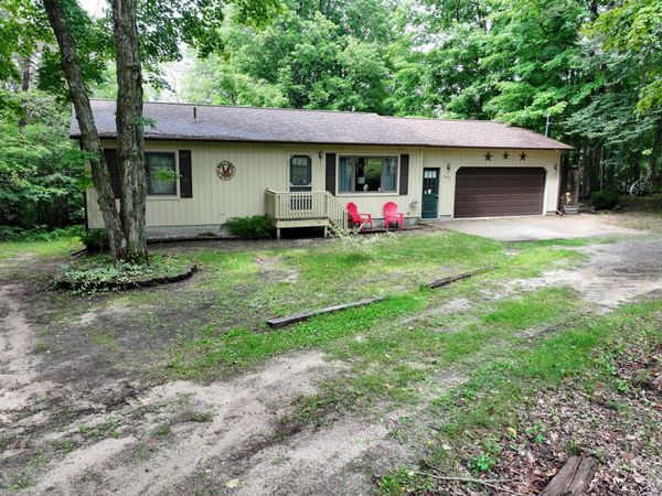 8059 N Roberts Road, Frederic, MI 49733