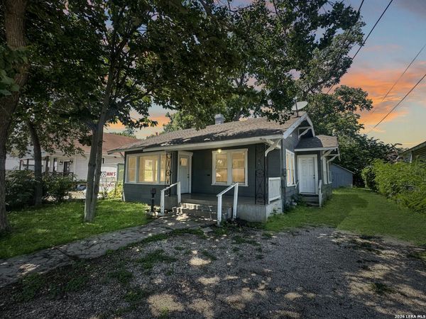 423 Barrett Place, San Antonio, TX 78225