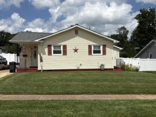 3821 EVELYN DRIVE, WILMINGTON, DE 19808
