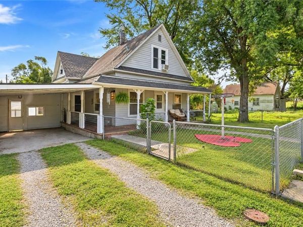 1869 S Broadway Street, Amoret, MO 64722