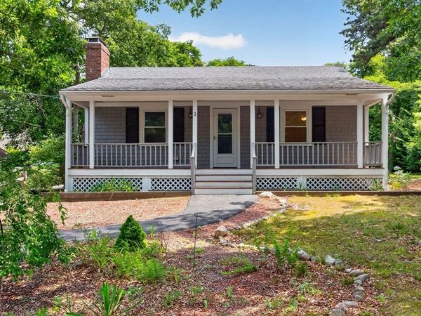 3 Connecticut Ave, Harwich, MA 02645