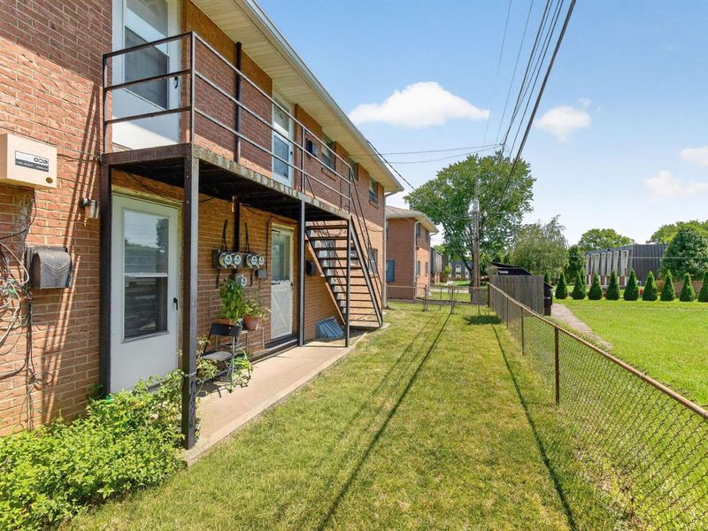 1017-1025 Folkestone Road , Columbus, OH 43220 Photo 11