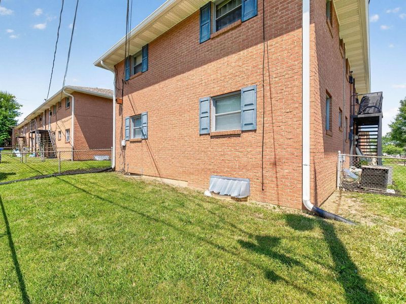 1017-1025 Folkestone Road , Columbus, OH 43220 Photo 12