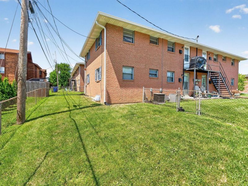 1017-1025 Folkestone Road , Columbus, OH 43220 Photo 13