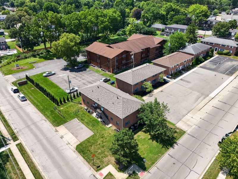 1017-1025 Folkestone Road , Columbus, OH 43220 Photo 22