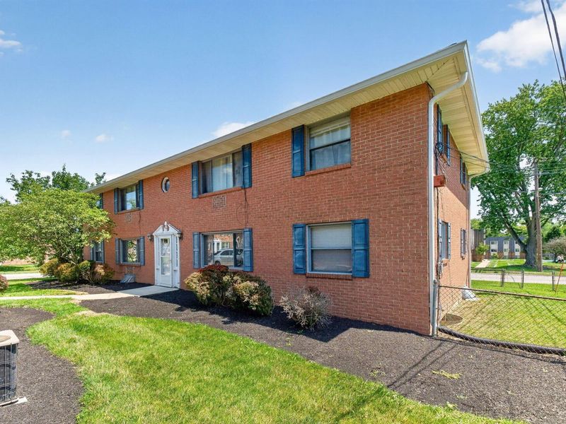 1017-1025 Folkestone Road , Columbus, OH 43220 Photo 8