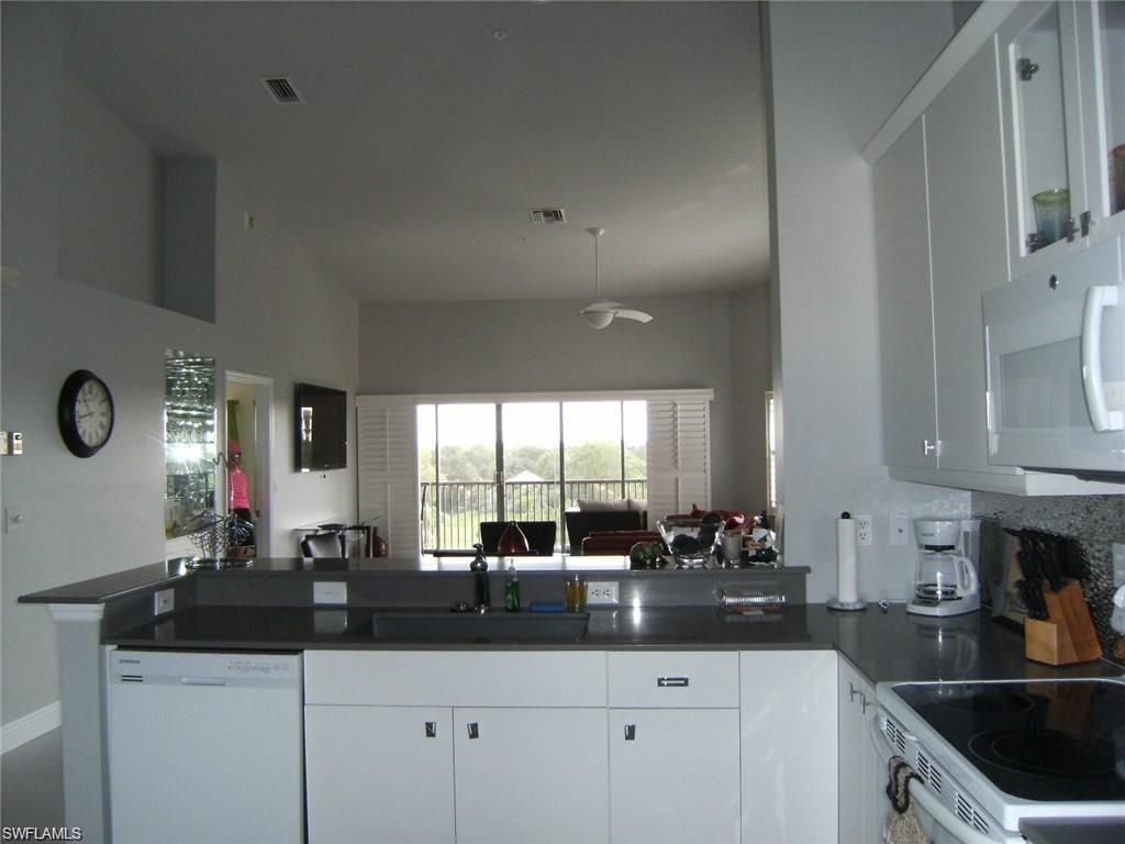 230 Vintage Cir , Unit 504, Naples, FL 34119 Photo