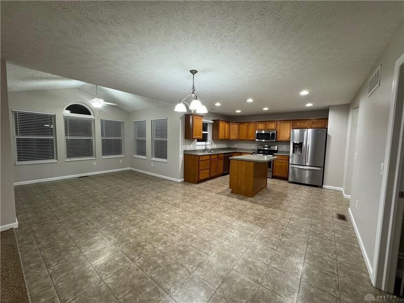 292 Hess Court, Fairborn, OH 45324 Photo 7