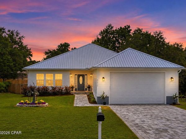 21915 Lakeview Drive , Panama City Beach, FL 32413