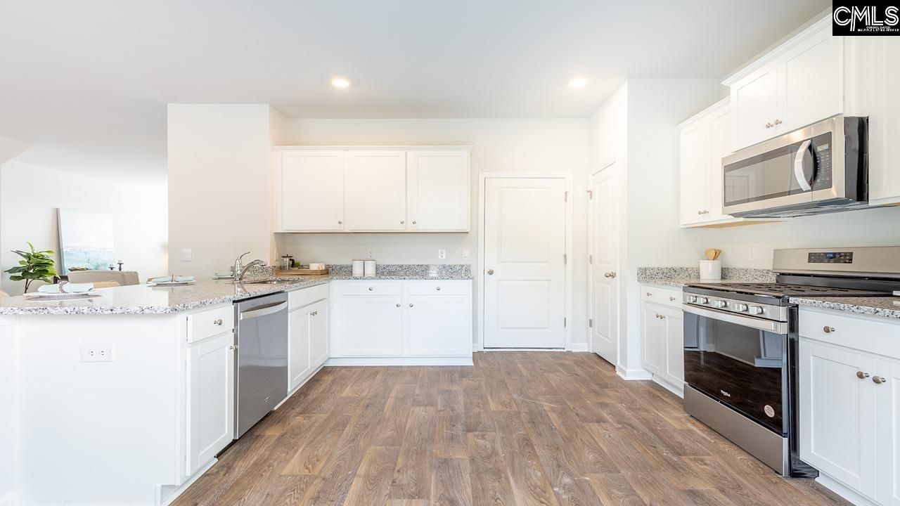 1021 Refuge Way Photo 4