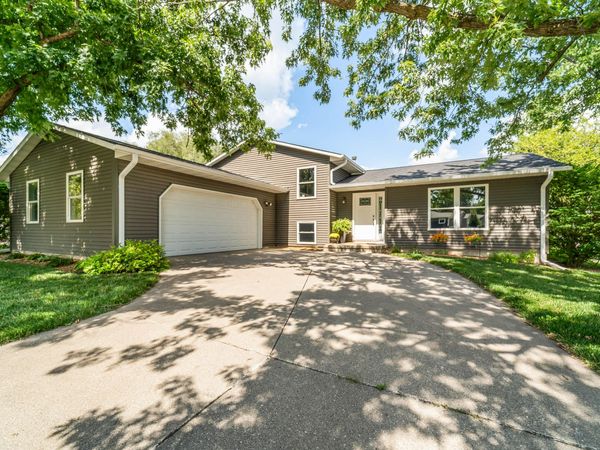 2401 White Oak Drive, Ames, IA 50014