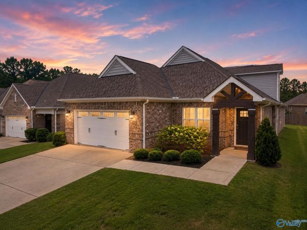 15543 Ironcrest Drive NW, Harvest, AL 35749