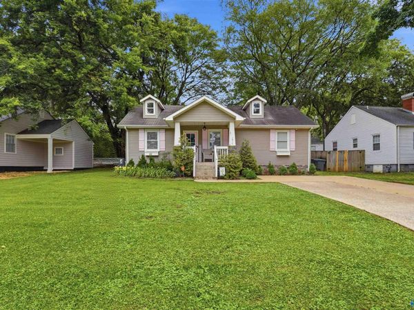 1917 Vanderbilt Circle, Huntsville, AL 35801