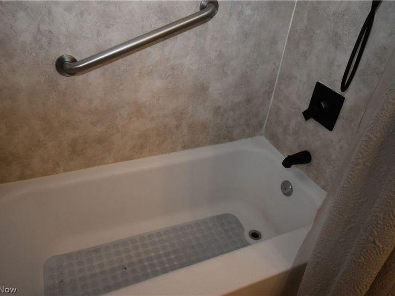 29663 Sutton Drive, North Olmsted, OH 44070 Photo 24
