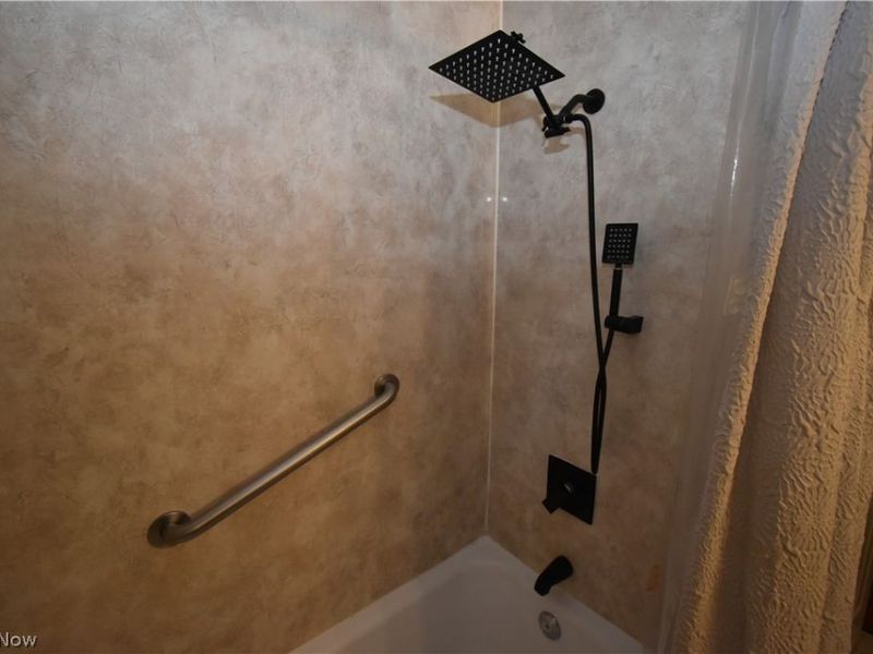 29663 Sutton Drive, North Olmsted, OH 44070 Photo 25