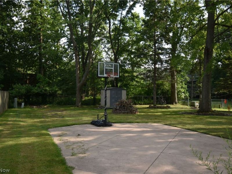 29663 Sutton Drive, North Olmsted, OH 44070 Photo 42
