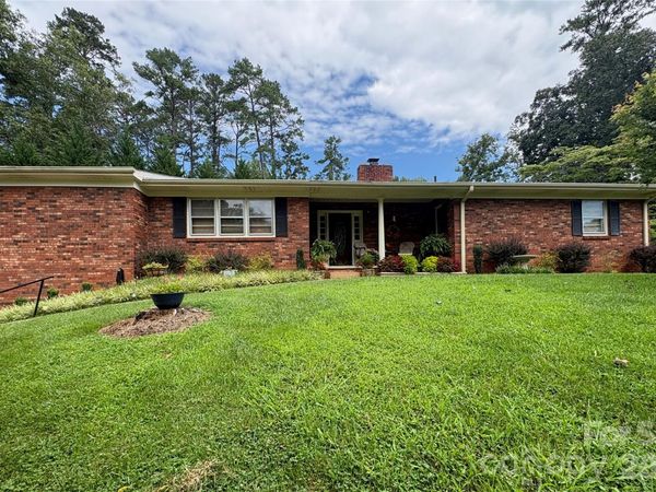 11 Thornberry Drive, Alexander, NC 28701