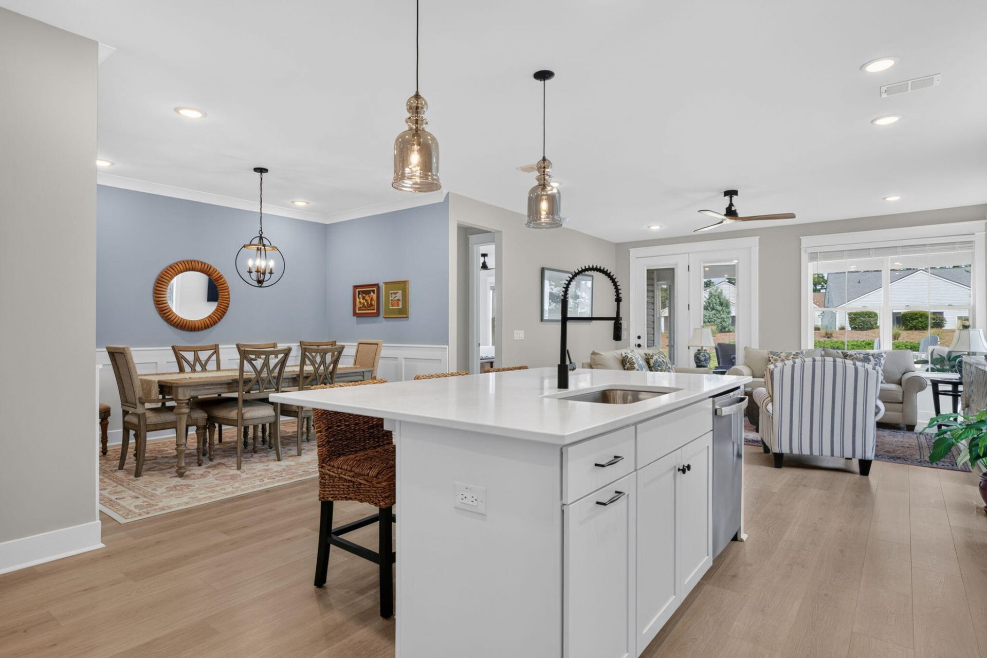136 Leeward Landing Photo 16