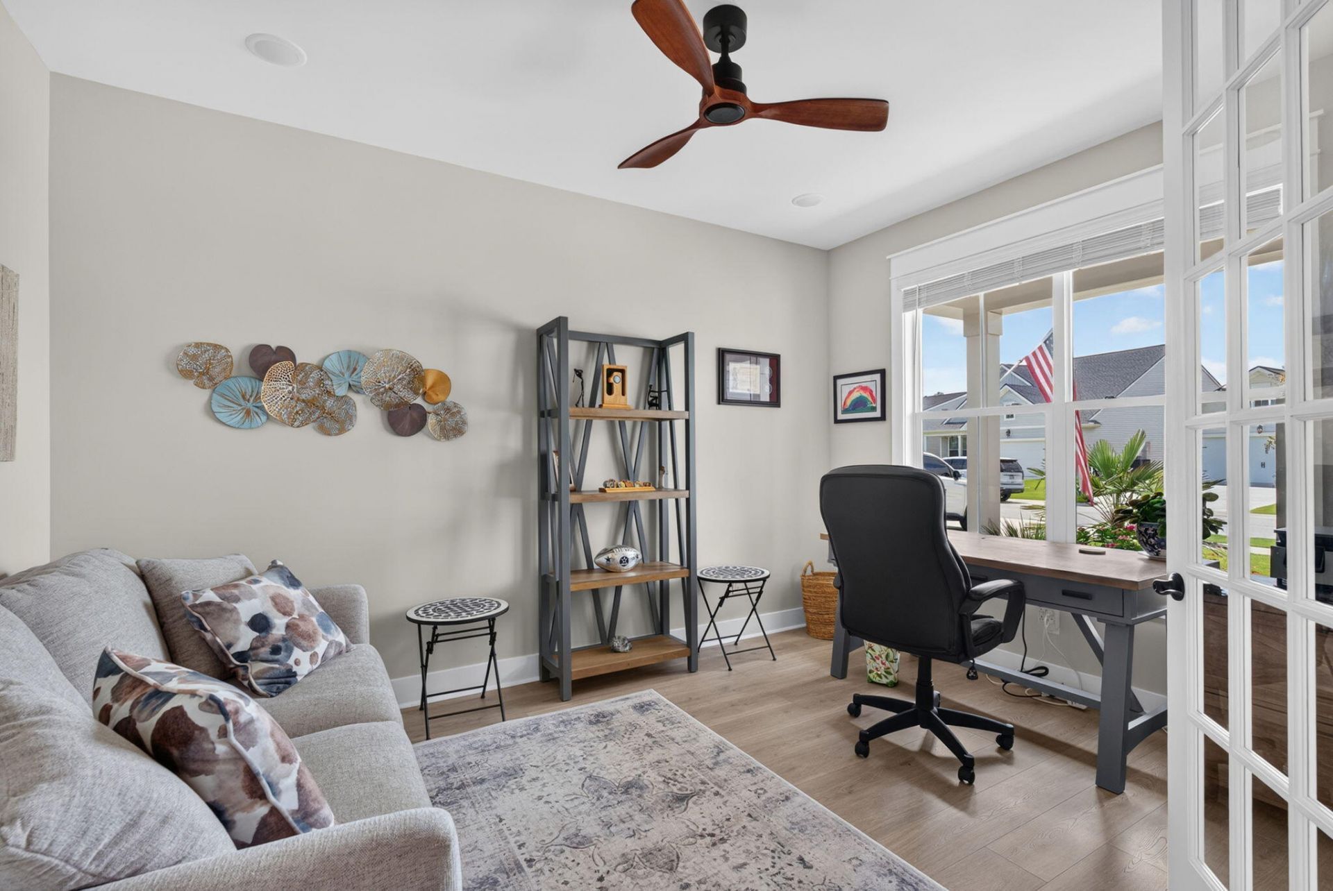 136 Leeward Landing Photo 19