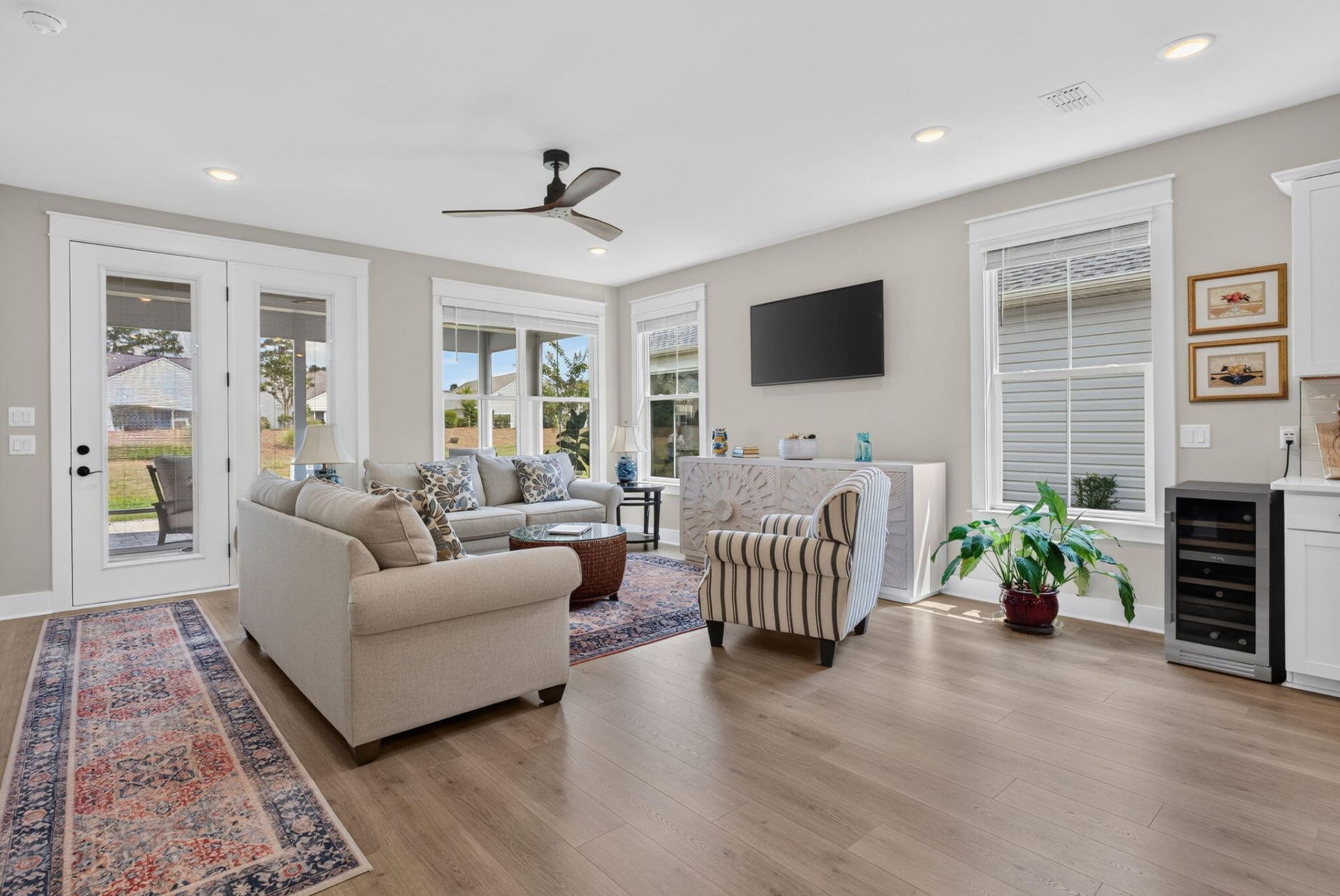 136 Leeward Landing Photo 20